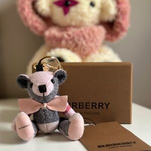 💕 Brand New Burberry Bear Keychain! 💕